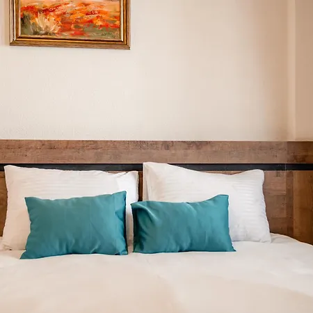 Konaci Manastir Sveti Stefan - Hotel Ohrid