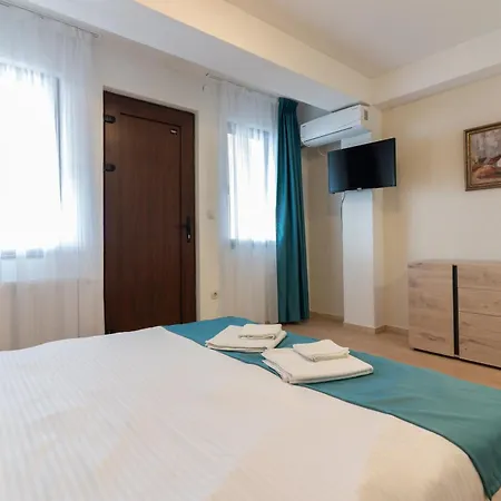 Hotel Konaci Manastir Sveti Stefan - 3*