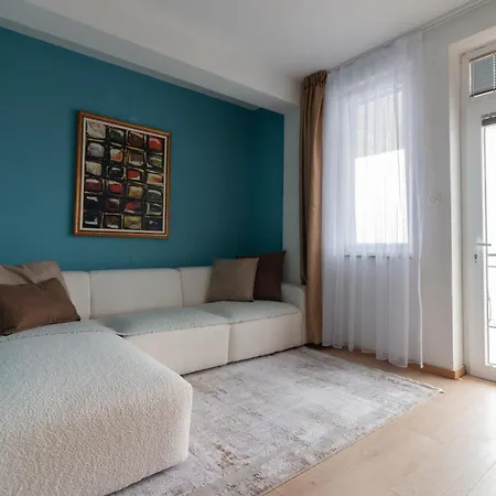Konaci Manastir Sveti Stefan - Hotel 3*