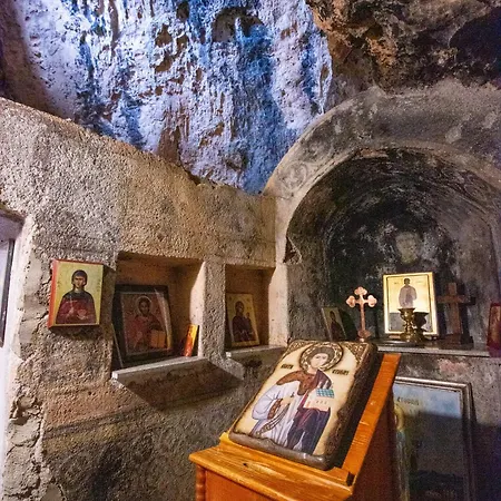 Konaci Manastir Sveti Stefan - Ohrid