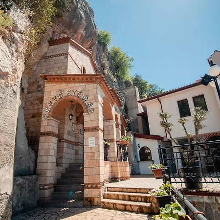 Konaci Manastir Sveti Stefan - Ohrid 3* Lagadin